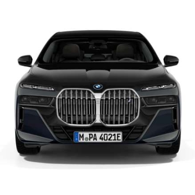 The front grille of a silver BMW i7 xDrive60 luxury electric sedan
